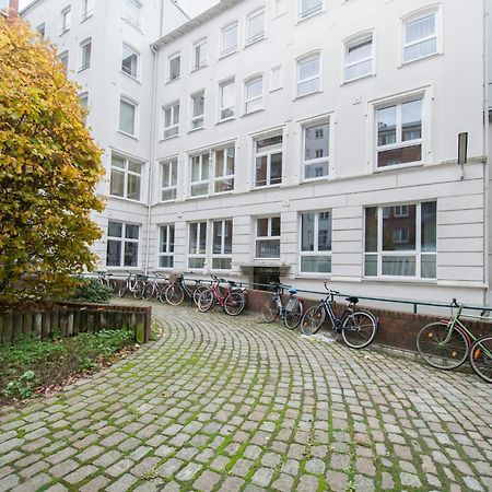 Appartements In Der Historischen Deichstrasse Contactless Check In Хамбург Екстериор снимка