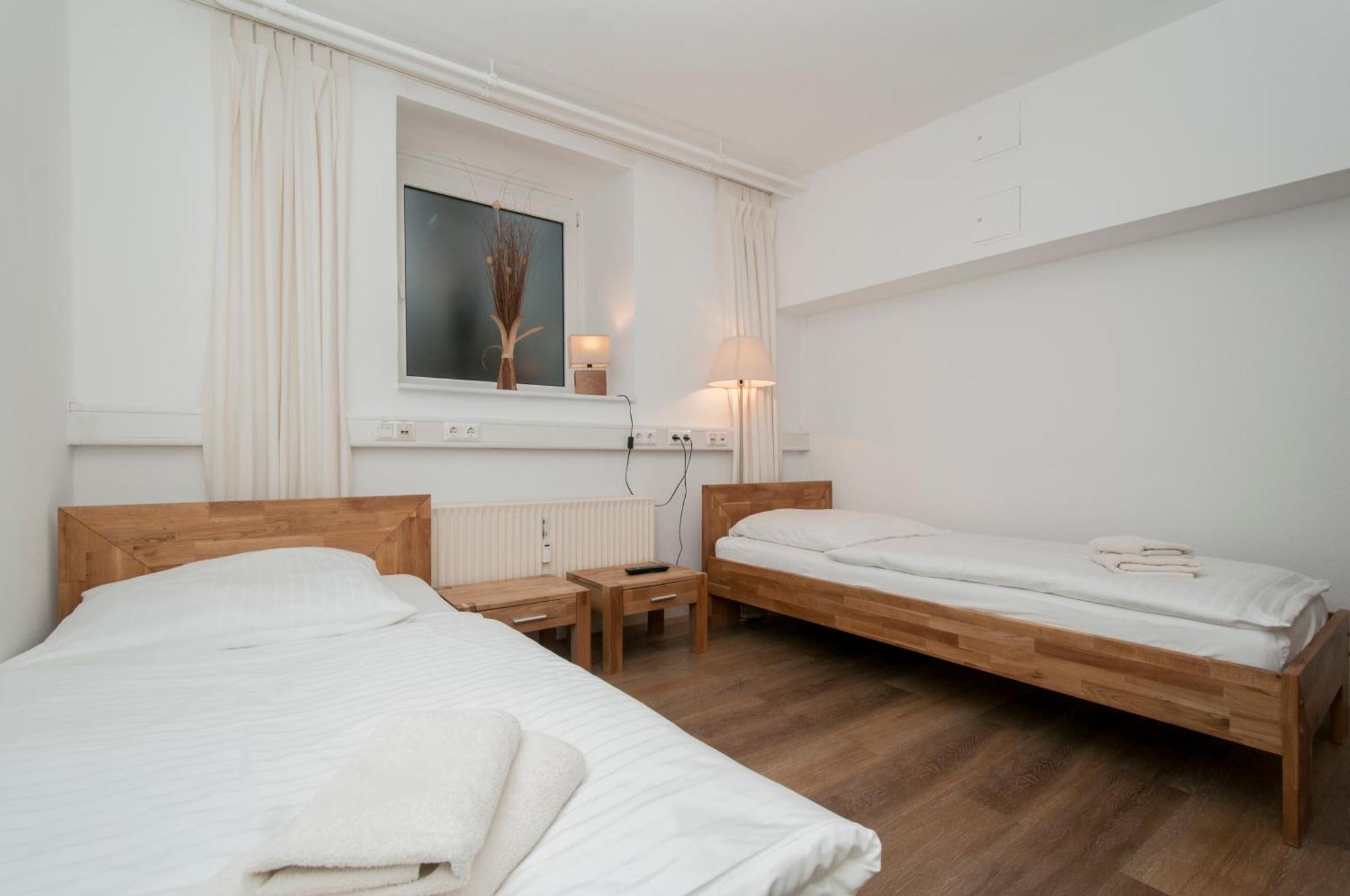 Appartements In Der Historischen Deichstrasse Contactless Check In Хамбург Стая снимка